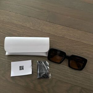 Elisa Johnson Maya Sunglasses